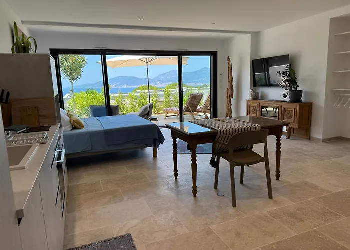 Domaine Lumistella 2 *